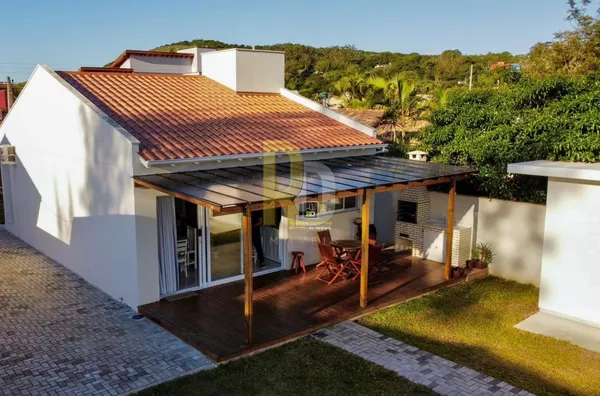 Casa a Venda no bairro Ponta Da Barra - Laguna, SC