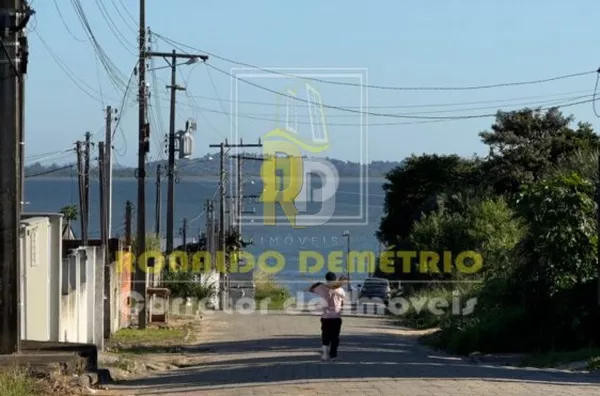 Terreno a Venda no bairro Cabeçudas - Laguna, SC