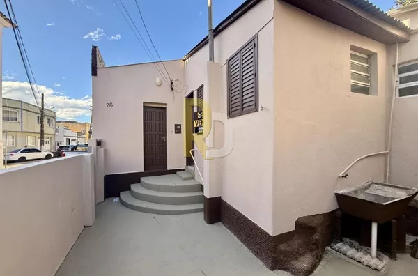 Casa a Venda no bairro Centro - Laguna, SC