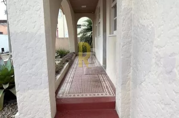 Casa a Venda no bairro Centro - Laguna, SC