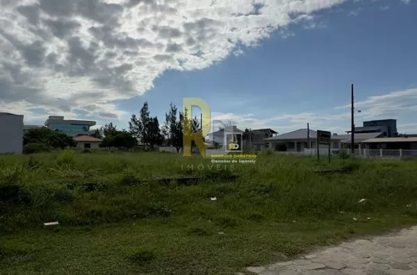 Terreno a Venda no bairro Praia do Sol - Laguna, SC