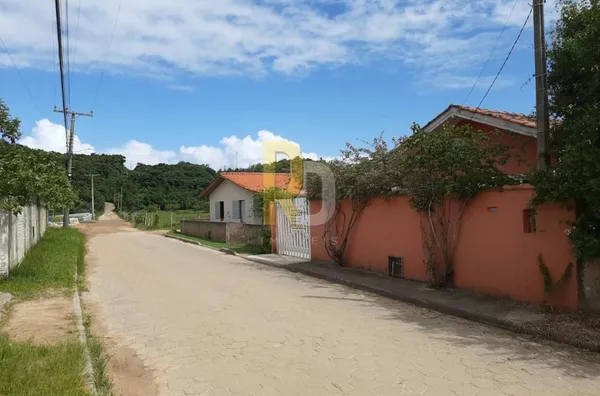 Casa a Venda no bairro Ponta Da Barra - Laguna, SC