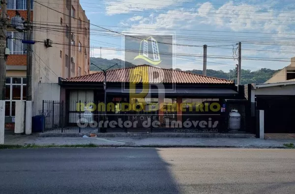 Terreno a Venda no bairro Mar Grosso - Laguna, SC