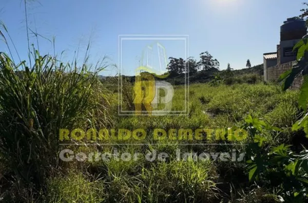 Terreno a Venda no bairro Cabeçudas - Laguna, SC