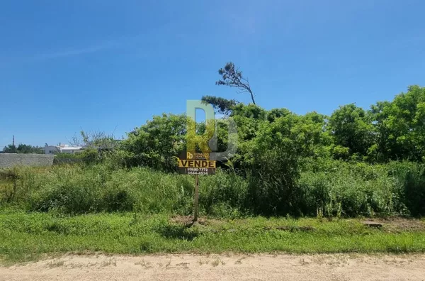Terreno a Venda no bairro Praia do Sol - Laguna, SC