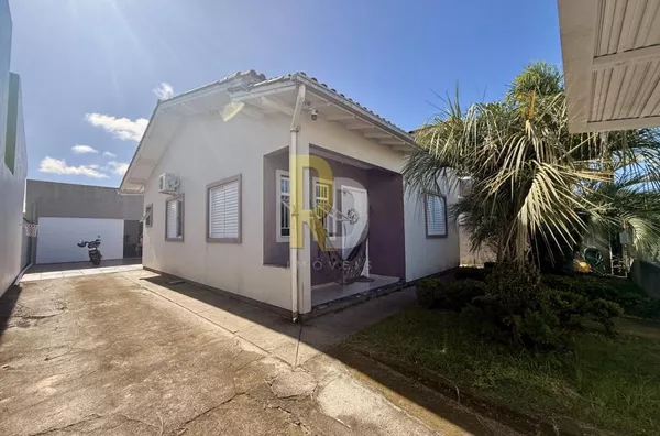 Casa a Venda no bairro Bela Vista - Laguna, SC