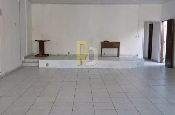 Sala Comercial para Aluguel no bairro Vila Vitória - Laguna, SC