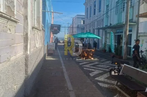 Casa para Aluguel no bairro Centro - Laguna, SC