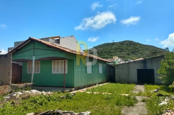 Casa a Venda no bairro Magalhães - Laguna, SC