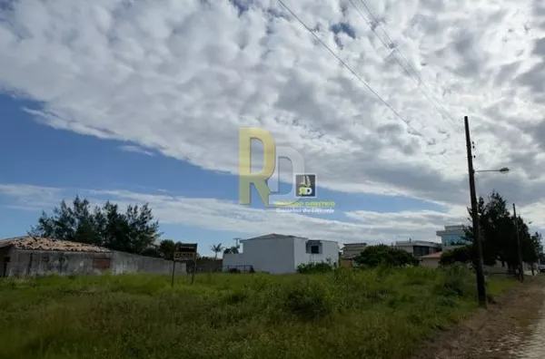 Terreno a Venda no bairro Praia do Sol - Laguna, SC