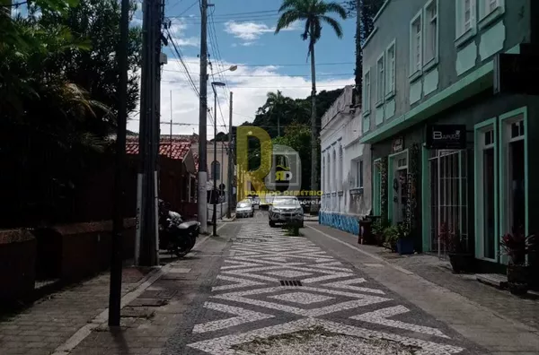 Casa a Venda no bairro Centro - Laguna, SC