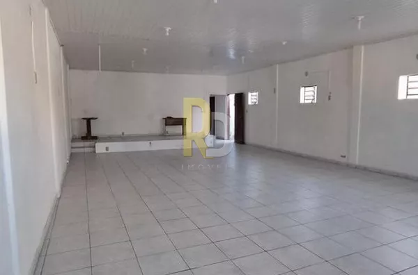 Sala Comercial para Aluguel no bairro Vila Vitória - Laguna, SC