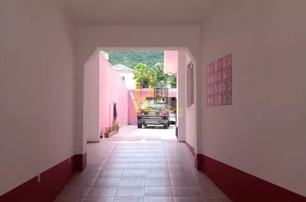 Casa a Venda no bairro Centro - Laguna, SC