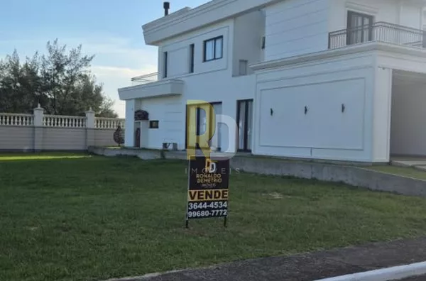 Terreno a Venda no bairro Praia do Gi - Laguna, SC