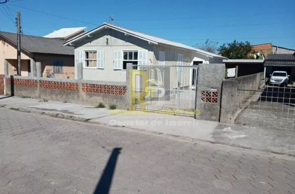 Casa a Venda no bairro Portinho - Laguna, SC