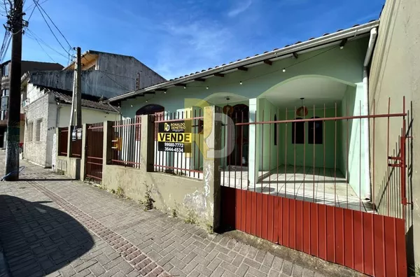 Casa a Venda no bairro Magalhães - Laguna, SC