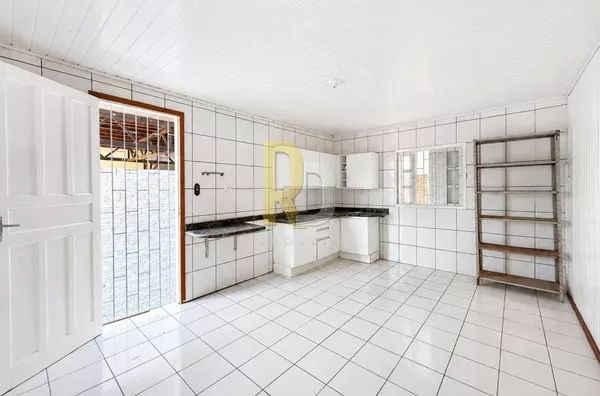 Casa para Aluguel no bairro Cabeçudas - Laguna, SC