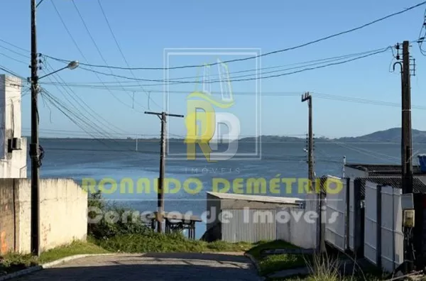 Terreno a Venda no bairro Cabeçudas - Laguna, SC