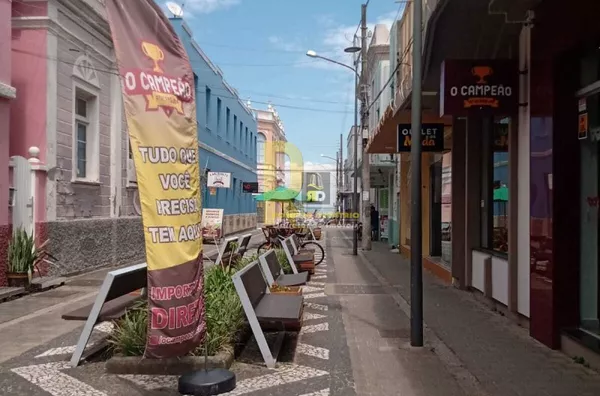 Casa a Venda no bairro Centro - Laguna, SC