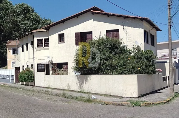 Casa a Venda no bairro Centro - Laguna, SC