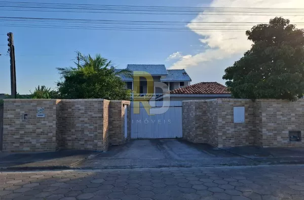 Casa a Venda no bairro Portinho - Laguna, SC