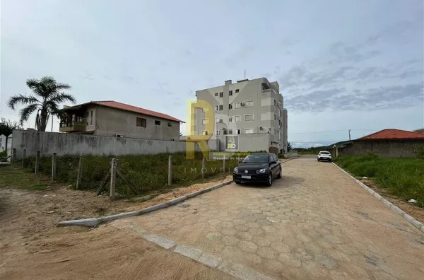 Terreno a Venda no bairro Mar Grosso - Laguna, SC