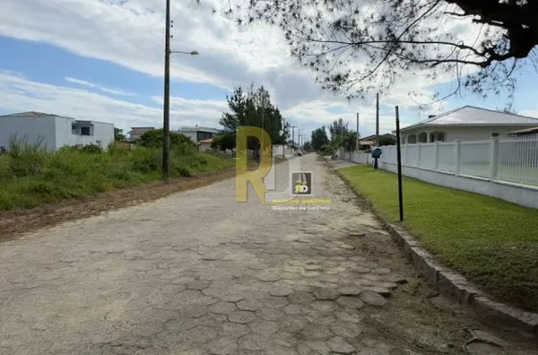 Terreno a Venda no bairro Praia do Sol - Laguna, SC