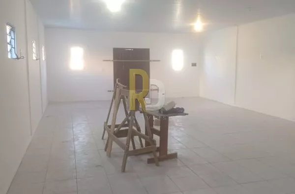 Sala Comercial para Aluguel no bairro Vila Vitória - Laguna, SC