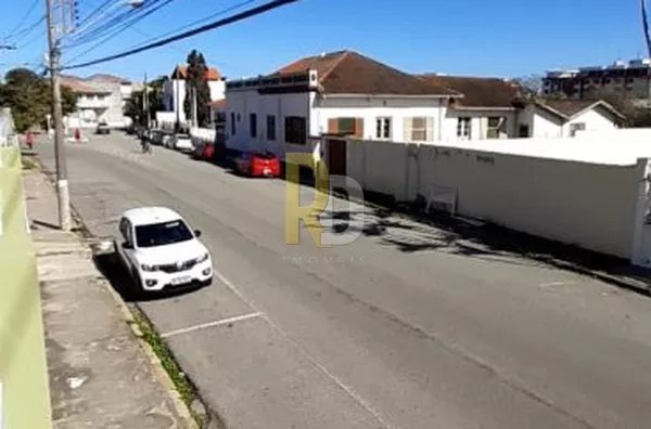 Casa a Venda no bairro Centro - Laguna, SC