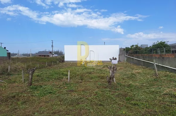 Terreno a Venda no bairro Praia do Sol - Laguna, SC