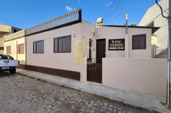 Casa a Venda no bairro Centro - Laguna, SC