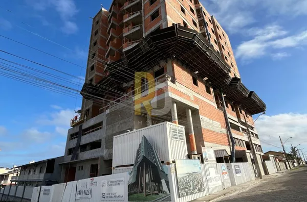 Edifício Mar di Nizza - bairro Mar Grosso - Laguna, SC