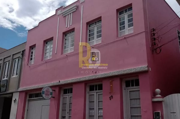 Casa a Venda no bairro Centro - Laguna, SC