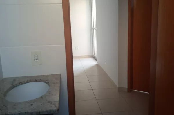 VENDE APARTAMENTO DE 2 QUARTOS COM GARAGEM NA REGIAO DO BAIRRO CABRAL PROXIMO AO SHOPPING CONTAGEM