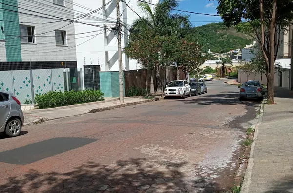 Casa Alto Padrão teto retrátil no salão