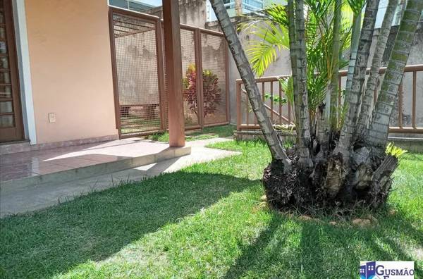Casa Alto Padrão teto retrátil no salão