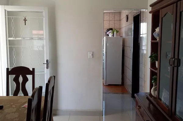   Prédio para venda,com dois aptos e duas lojas, Vila Oeste, Belo Horizonte