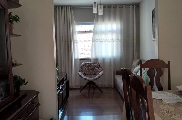   Prédio para venda,com dois aptos e duas lojas, Vila Oeste, Belo Horizonte