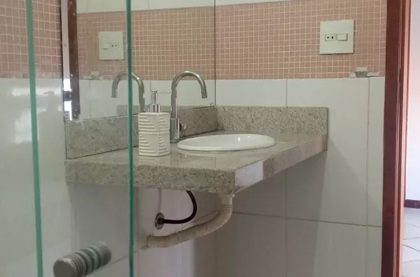 BANHEIRO DOS QUARTOS
