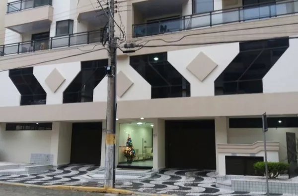 LOCAÇÃO TEMPORADA / APARTAMENTO NA MEIA PRAIA