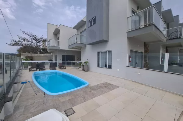 Sobrado para venda,  Frente Mar, Balneário Perequê, Porto Belo