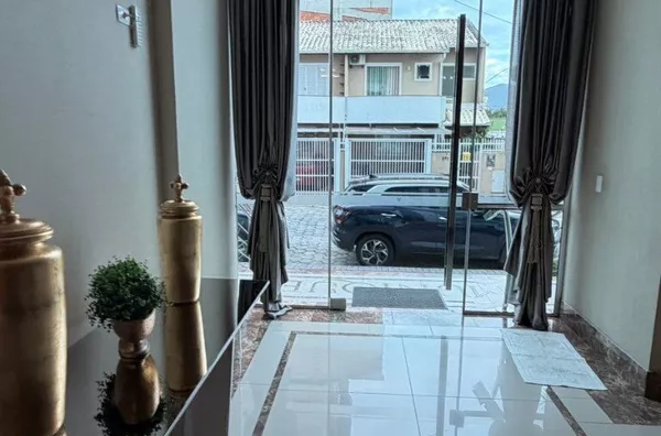 Apartamento para venda e locação, Residencial Monique, Meia Praia, Itapema