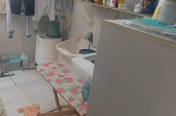 VENDE UMA CASA NO BAIRRO PEREQUE PORTO BELO SC