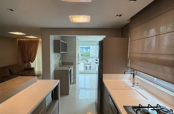 VENDA DE UM APARTAMENTO EDIFICIO TORRES DO SUL MEIA PRAIA/ ITAPEMA/ SC