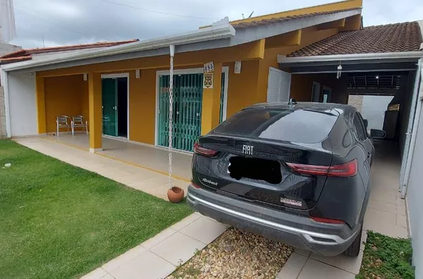 VENDA  DE UMA  CASA COM PISCINA PRAIA PEREQUE PORTO BELO