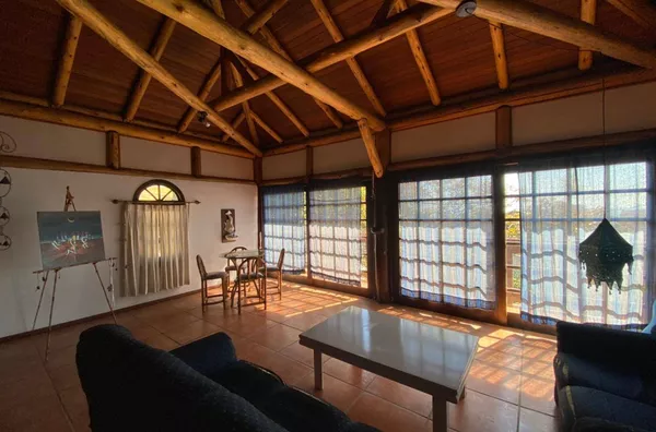 VENDA  DE UMA CASA EM PORTO BELO CENTRO