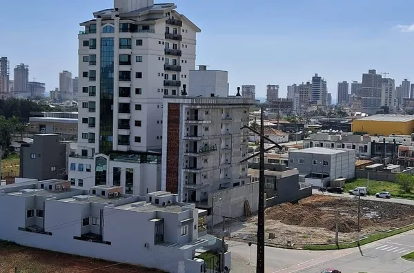 VENDE - SE APARTAMENTO  NO LA DOLCE VITA