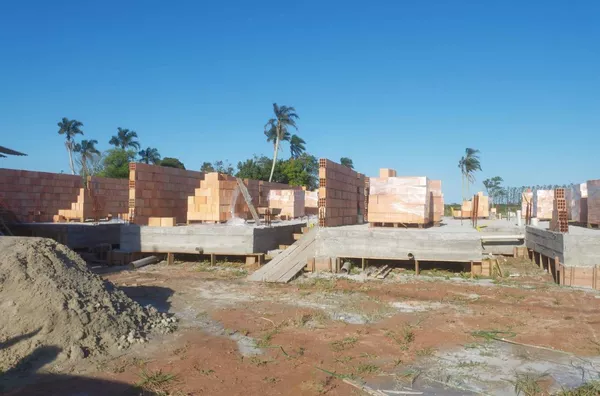 VENDA DE UM SOBRADO  TIJUCAS