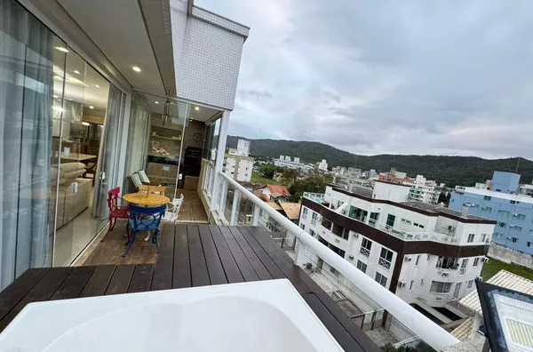 COBERTURA A VENDA EM BOMBINHAS SC