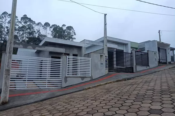 VENDA DE UMA CASA EM SAO JOAO BATISTA